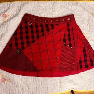 Red and black checkered & plaid open size skater mini skirt. Made in India